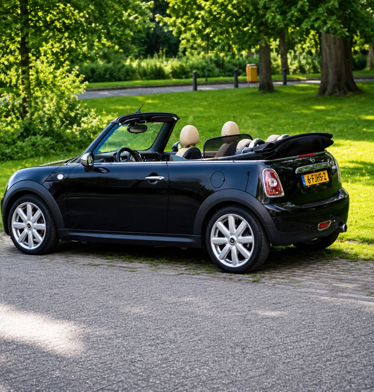 MINI Cabrio - 1.6 Cooper Chili Cooper - AutoWereld.nl