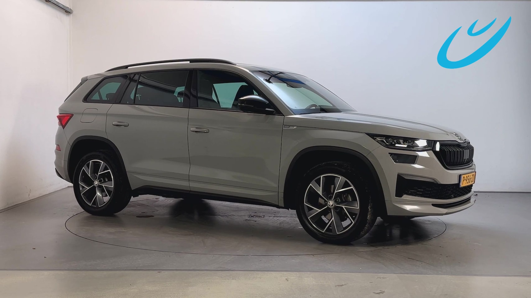 Skoda Kodiaq - 1.5 TSI 150pk Sportline Business 7p. LED Panoramadak Trekhaak Camera Stoelverwarming - AutoWereld.nl