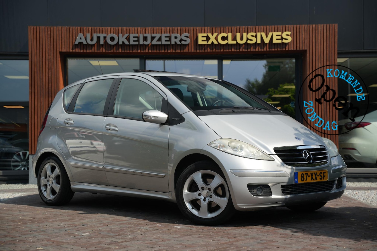 Mercedes-Benz A-klasse - 150 Avantgarde Panoramadak Airco Trekhaak 5 Deurs - AutoWereld.nl