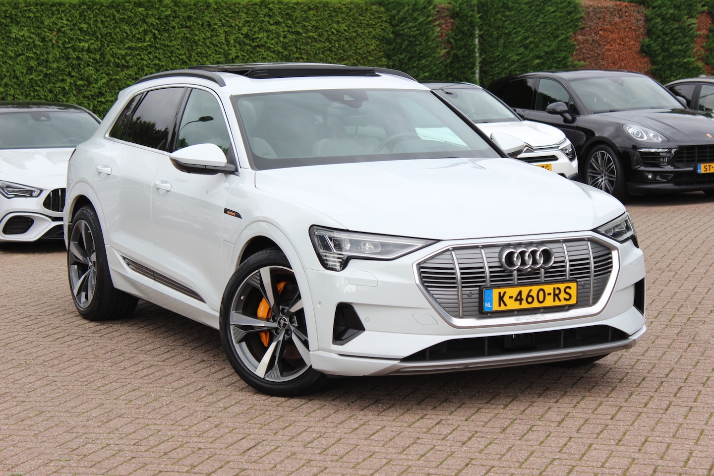 Audi e-tron - e-tron 55 quattro advanced Pro Line Plus 95 kWh / SoH 93,7% / Panoramadak / 360Camera / He - AutoWereld.nl