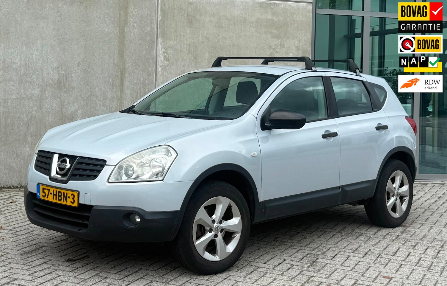 Nissan Qashqai - 1.6 Visia 2008 Grijs NAP|PDC|AIRCO|TREKHAAK - AutoWereld.nl