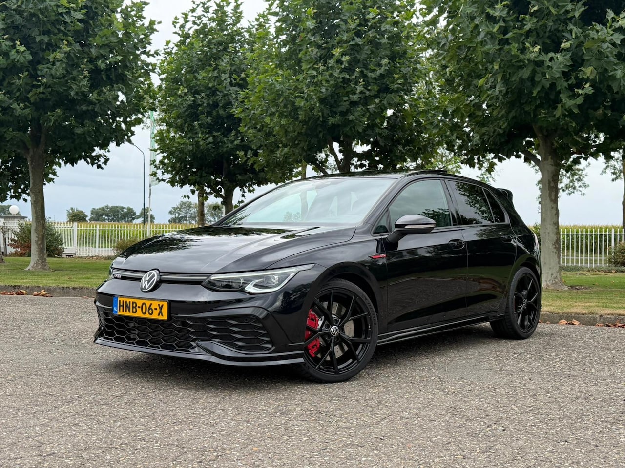 Volkswagen Golf - 2.0 TSI GTI Clubsport full options/PANO/H&K/HEADUP - AutoWereld.nl