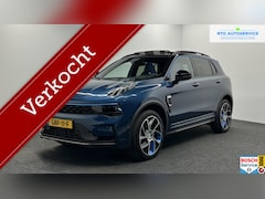 Lynk & Co 01 - 1.5 261PK Plug-in Hybrid Zwarte hemel|360 Camera|Pano|AppleCarplay|Adaptive Cruise|Origine