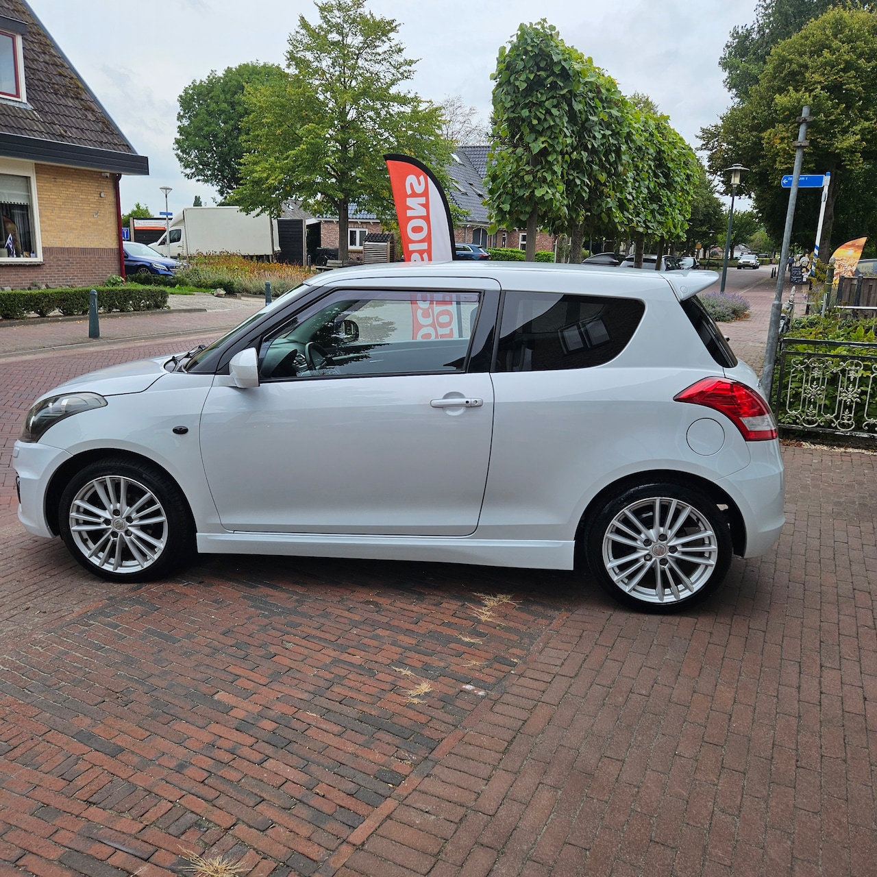 Suzuki Swift - 1.6 Sport