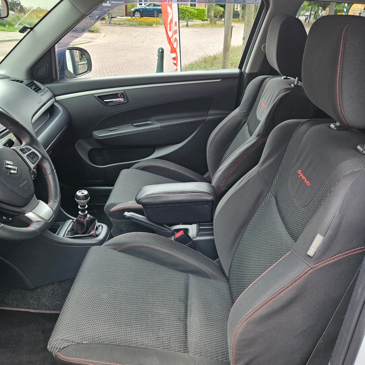 Suzuki Swift - 1.6 Sport