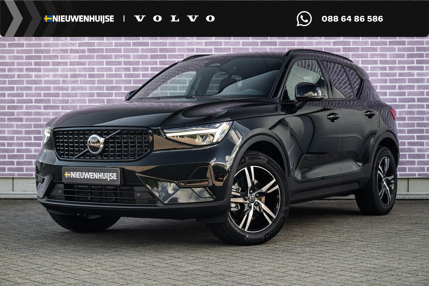 Volvo XC40 - 2.0 B4 Plus Dark | Trekhaak | Harman Kardon Audio | Achteruitrijcamera | Parkeersensoren | - AutoWereld.nl