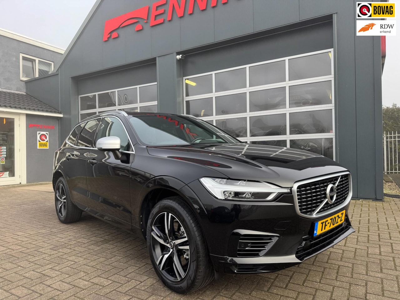 Volvo XC60 - 2.0 T8 Twin Engine AWD R-Design / Pano / ACC / Trekhaak / Top Auto !. - AutoWereld.nl