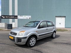 Ford Fusion - 1.4-16V Cool & Sound 81 PK. Zeer fijn rijdende auto met slechts 142.000 KM Alle keuringen