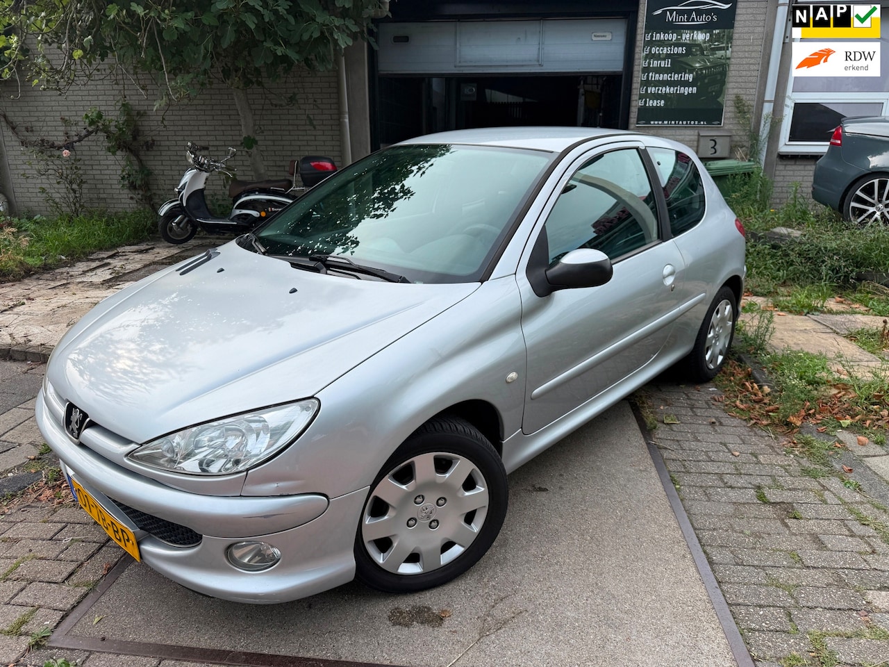 Peugeot 206 - 1.4-16V Air-line 3 Apk/Airco/2.Sleutels/Boekjes - AutoWereld.nl