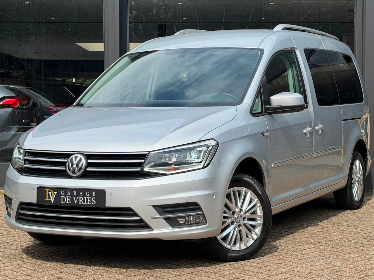 Volkswagen Caddy Maxi - 1.4 TSI Generation Four 7p DSG ACC Camera Full Option Garantie - AutoWereld.nl