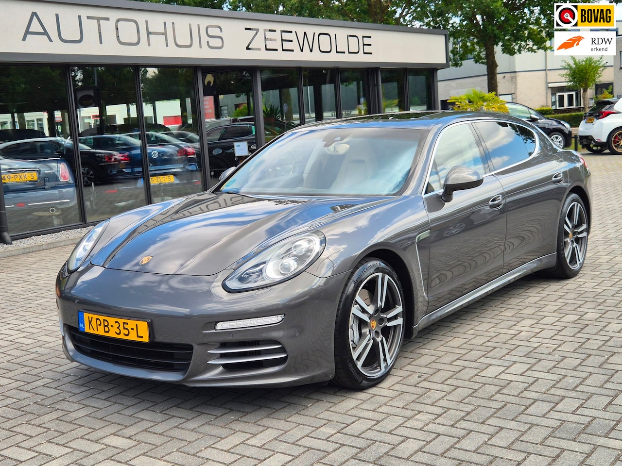 Porsche Panamera - 3.0 4S Executive I chrono I schuifdak I luchtvering - AutoWereld.nl