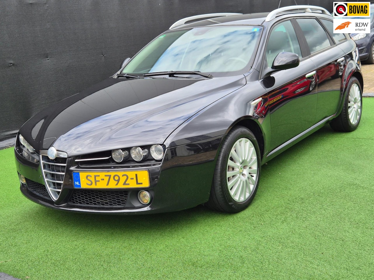Alfa Romeo 159 Sportwagon - 3.2 JTS Q4 LEDER! - AutoWereld.nl