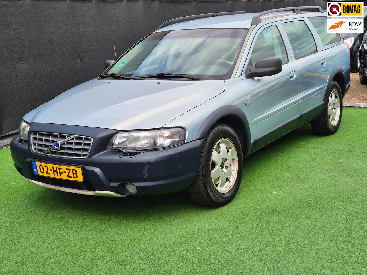 Volvo XC70 - Cross Country 2.4 T Comfort Line LEDER AUTOMAAT! - AutoWereld.nl