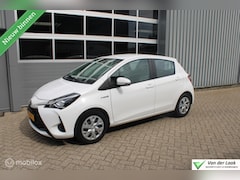 Toyota Yaris - 1.5 Hybrid Aspiration 1e Eigenaar Boekjes | Parkeersensoren achter | Cruise control