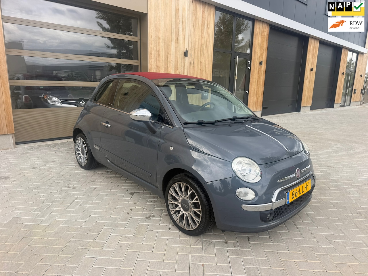 Fiat 500 C - 1.2 Rock 3DRS|Cabrio|AUTOMAAT|Clima|Xenon|Nieuwe APK - AutoWereld.nl