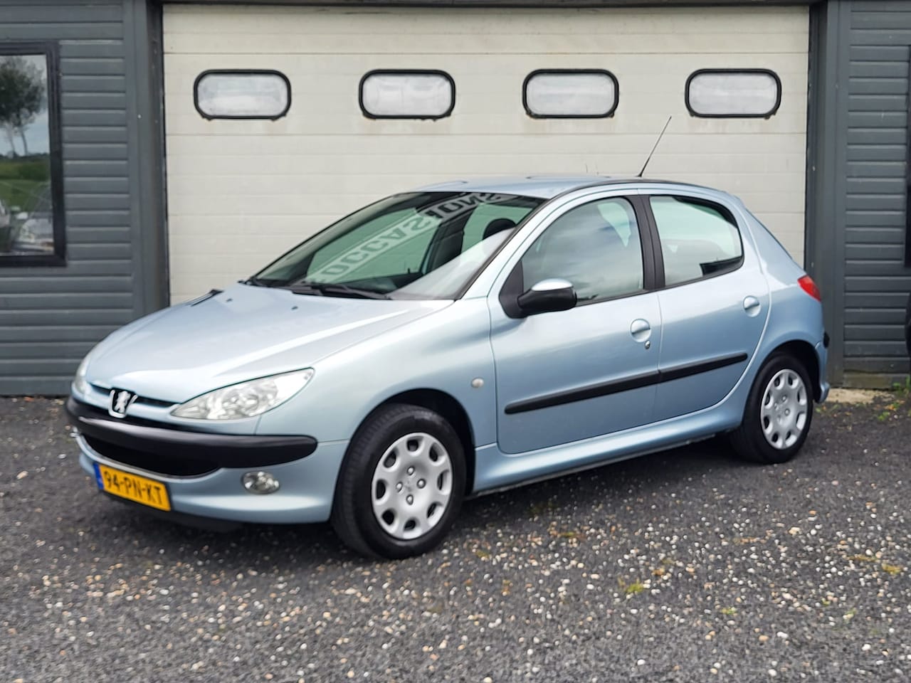 Peugeot 206 - 1.4-16V Gentry | APK 2-2027 | Airco | Trekhaak | LEES TEKST - AutoWereld.nl