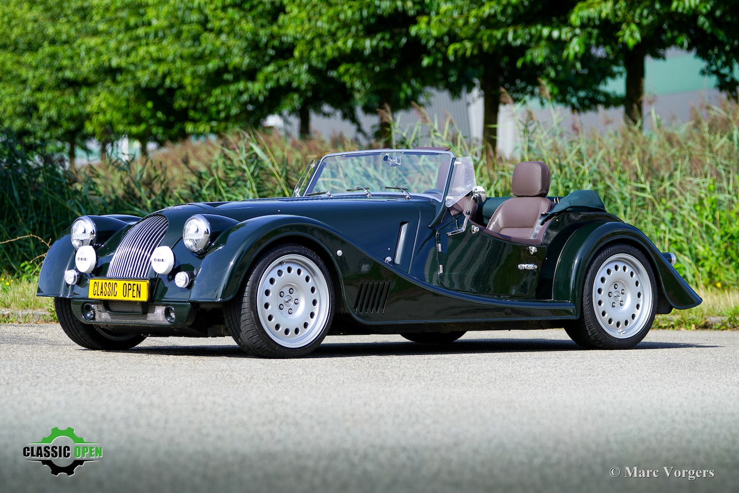 Morgan Plus Six - 3.0 First Edition Moonstone extra Hard-Top - AutoWereld.nl