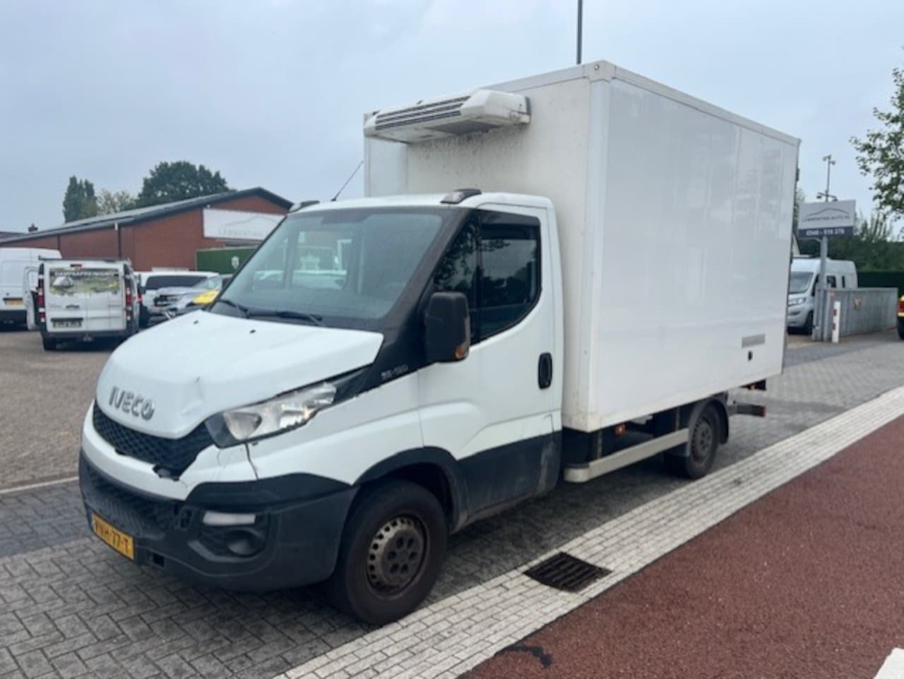 Iveco Daily - 35S13 2.3D 93KW THERMOKING KUHLKOFFER LBW KOELING LAADKLEP - AutoWereld.nl