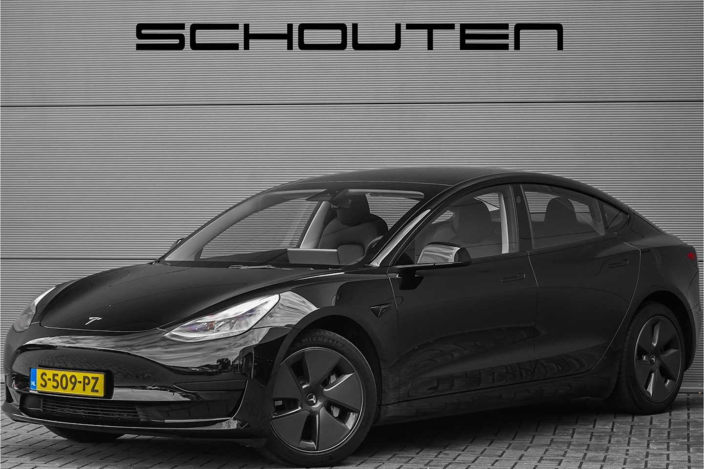 Tesla Model 3 - Standard RWD Plus 60 kWh Autopilot 23.000 KM - AutoWereld.nl