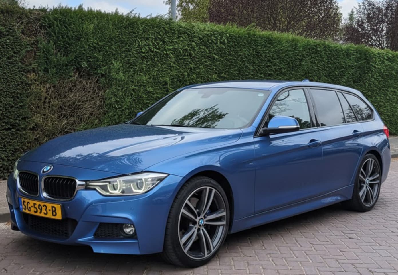 BMW 3-serie Touring - 320i M Sport Edition - AutoWereld.nl
