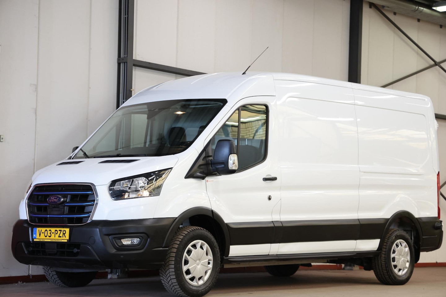 Ford E-Transit - 350 L3H2 Trend - AutoWereld.nl