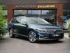 Volkswagen Passat - 1.4 TSI PHEV GTE Panoramadak Adapt. Cruise LED Carplay Massage