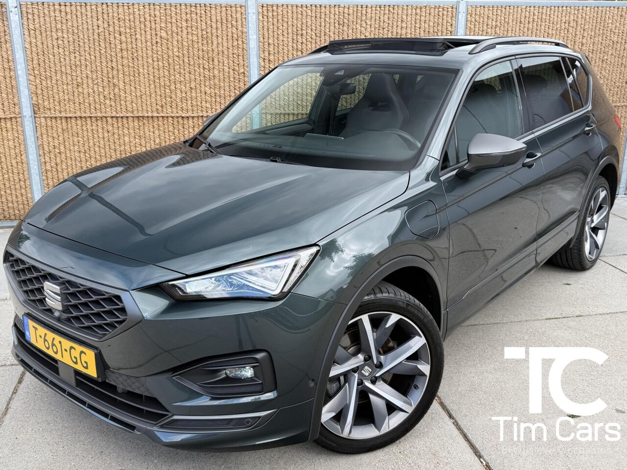 SEAT Tarraco - 1.4 TSI e-Hybrid PHEV FR Business Intense Panoramadak | 20 inch lichtmetalen velgen | Meta - AutoWereld.nl