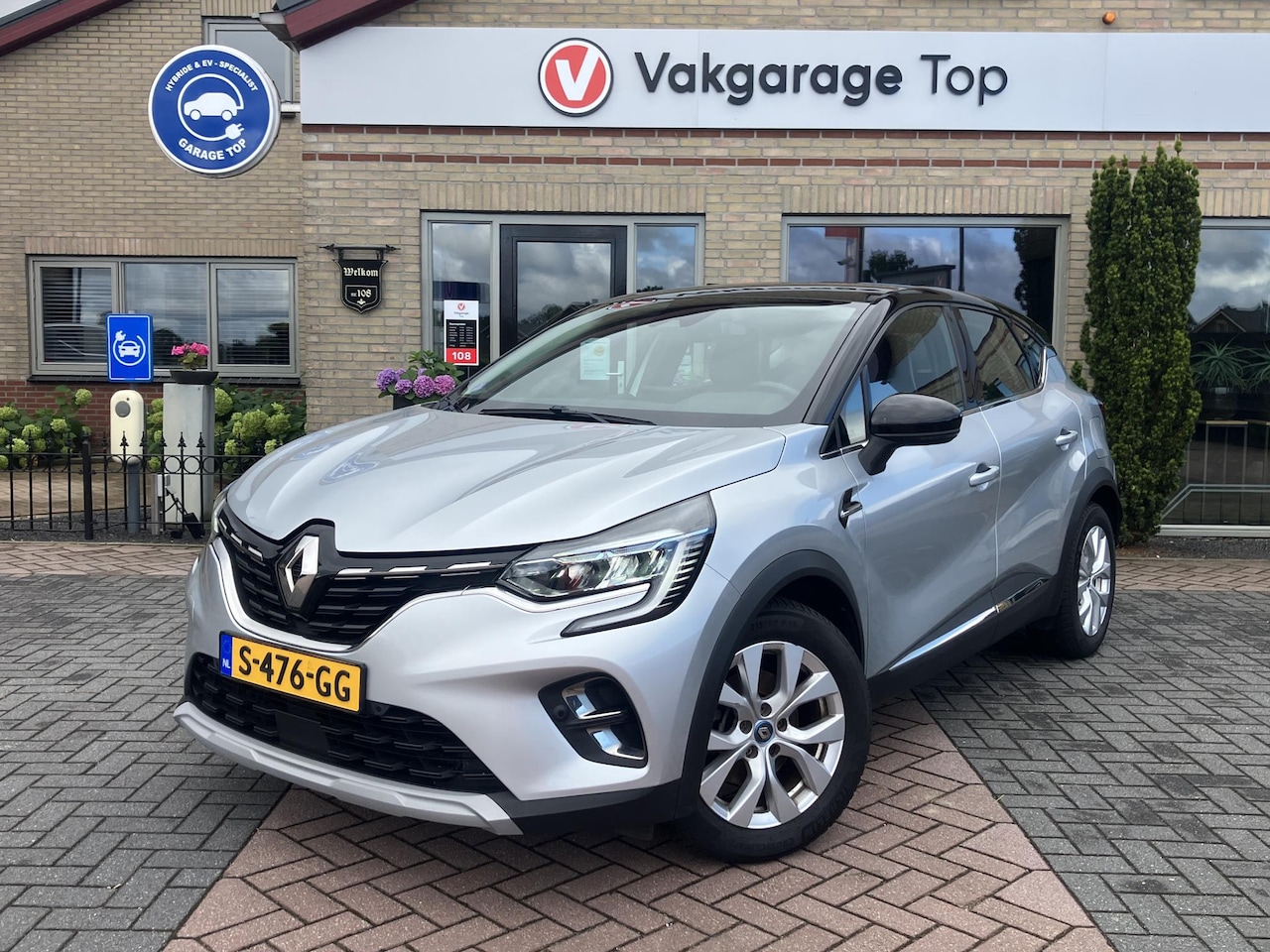 Renault Captur - 1.6 E-Tech Plug-in Hybrid 160 Intens | Camera | 12 MND Garantie - AutoWereld.nl