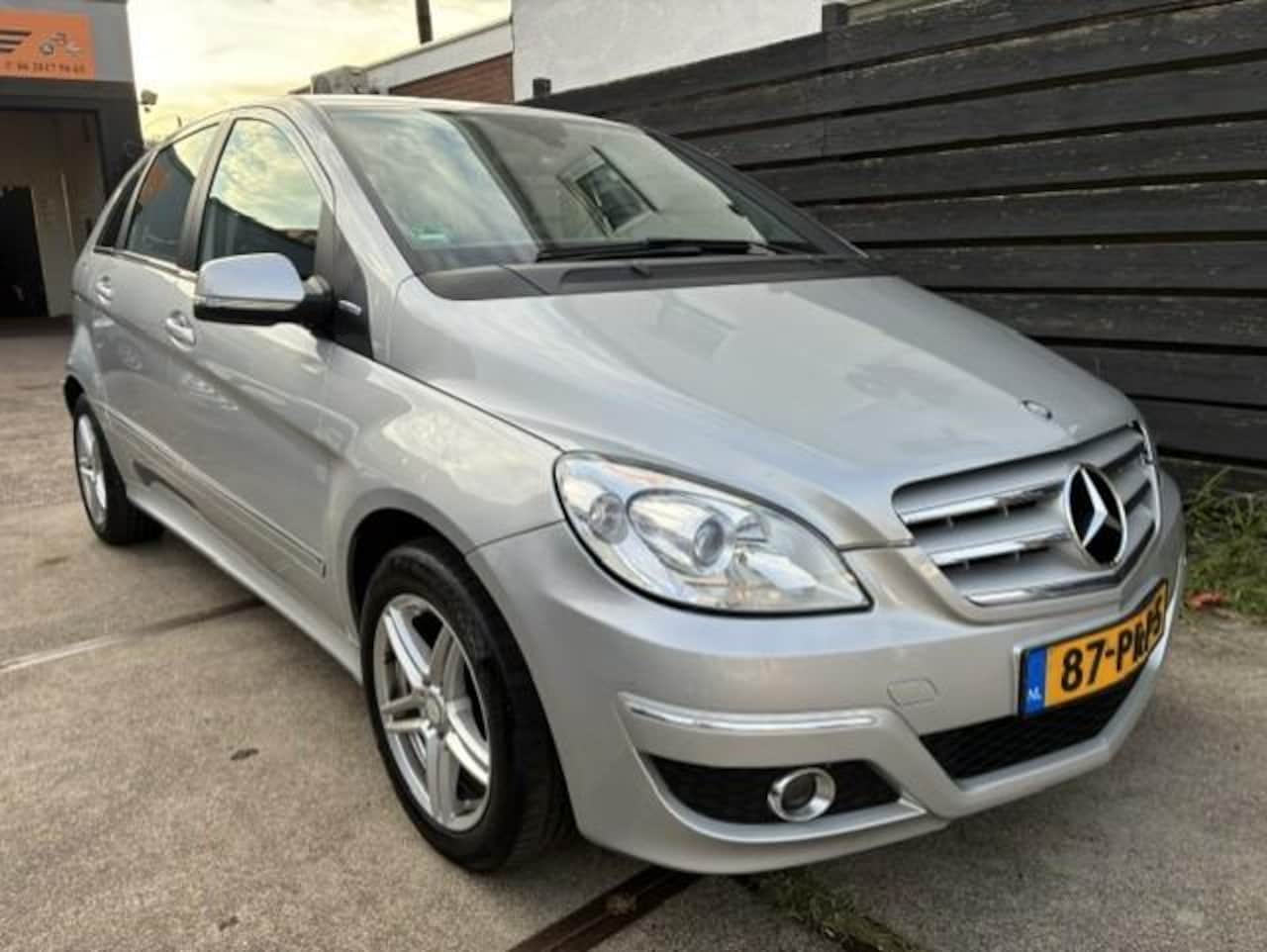 Mercedes-Benz B-klasse - 160 BlueEFFICIENCY Business Class AIRCO/NAP/NIEUWE APK! - AutoWereld.nl