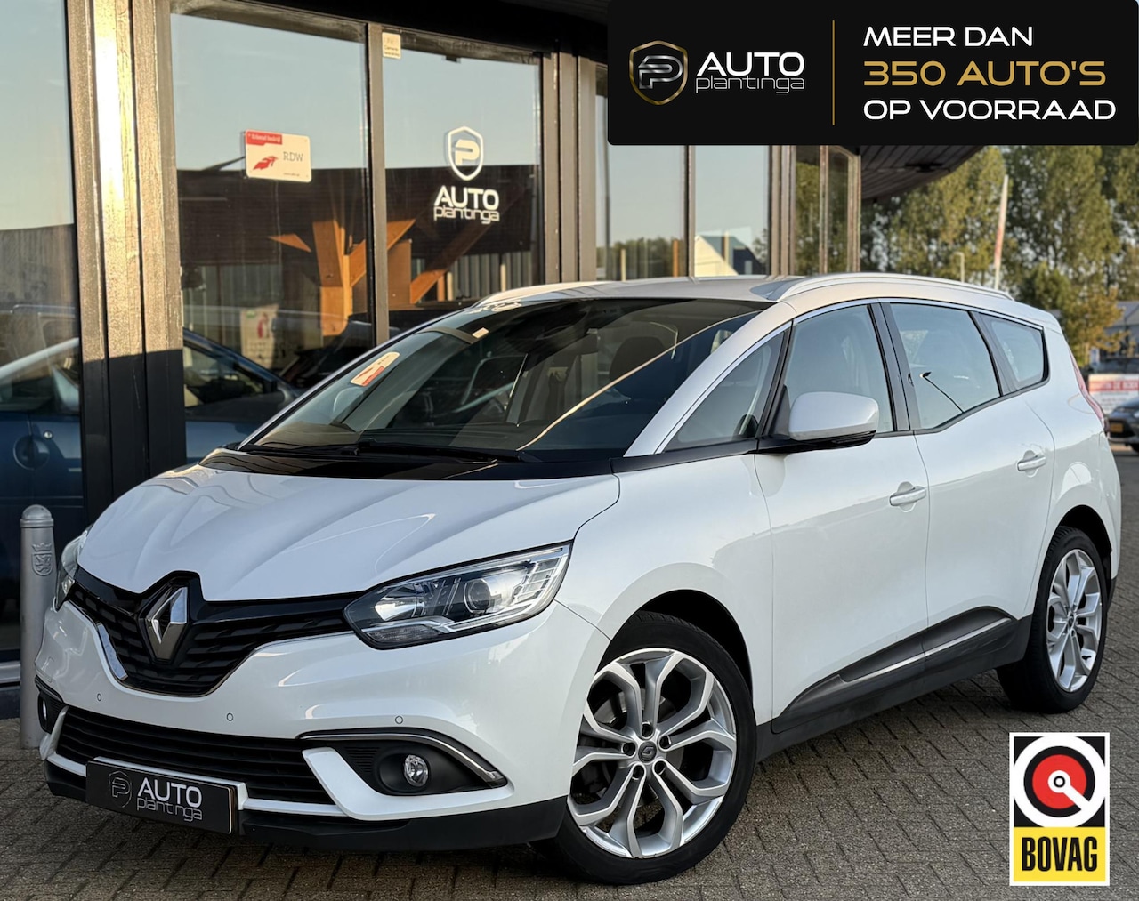Renault Grand Scénic - 1.2 TCe Zen 116PK | NL AUTO | NAP | Carplay | Parkeersensoren Voor en Achter | Navigatie | - AutoWereld.nl