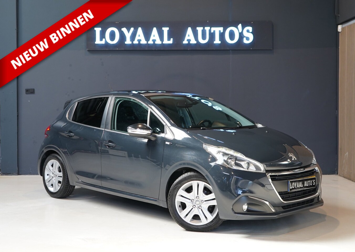 Peugeot 208 - 1.2 PureTech Allure | PDC | CRUISE | AIRCO | APK - AutoWereld.nl