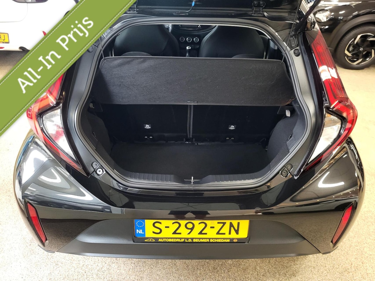 Toyota Aygo X - 1.0 VVT-i MT Play *NL, ANDROID, CAMERA, RIJKLAARPRIJS!*
