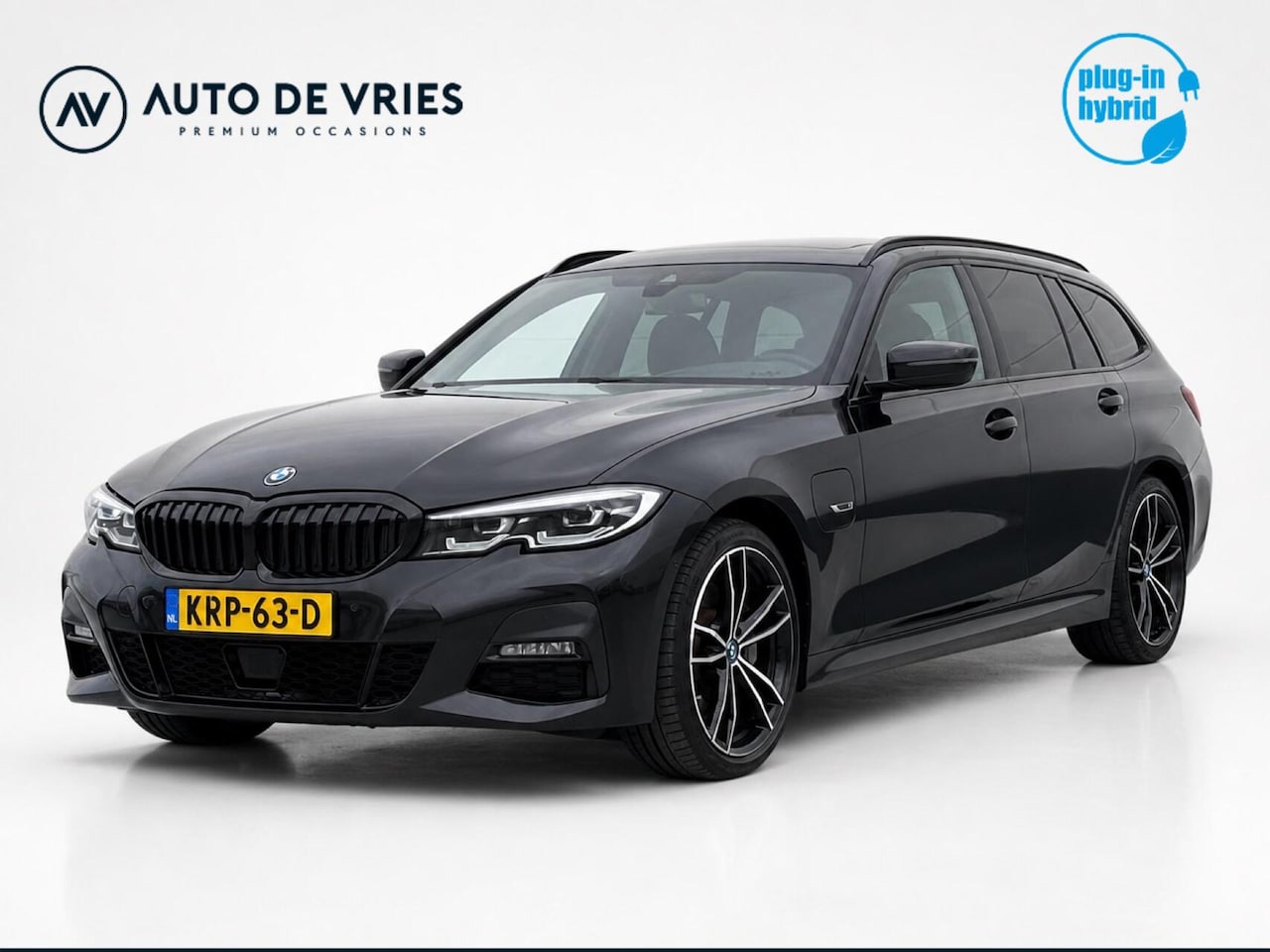 BMW 3-serie Touring - 330e M-Sport High Executive | Panoramadak | Drive Assist Prof | Head up | Trekhaak - AutoWereld.nl