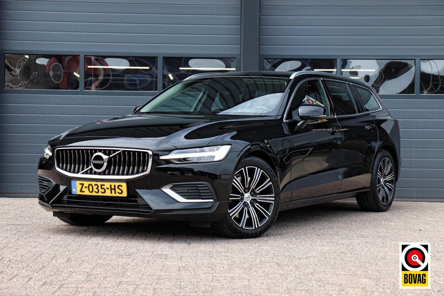 Volvo V60 - 2.0 T6 Recharge AWD |LED|CARPLAY|CAMERA|DODE-HOEK|ELEK. KLEP|ACC - AutoWereld.nl