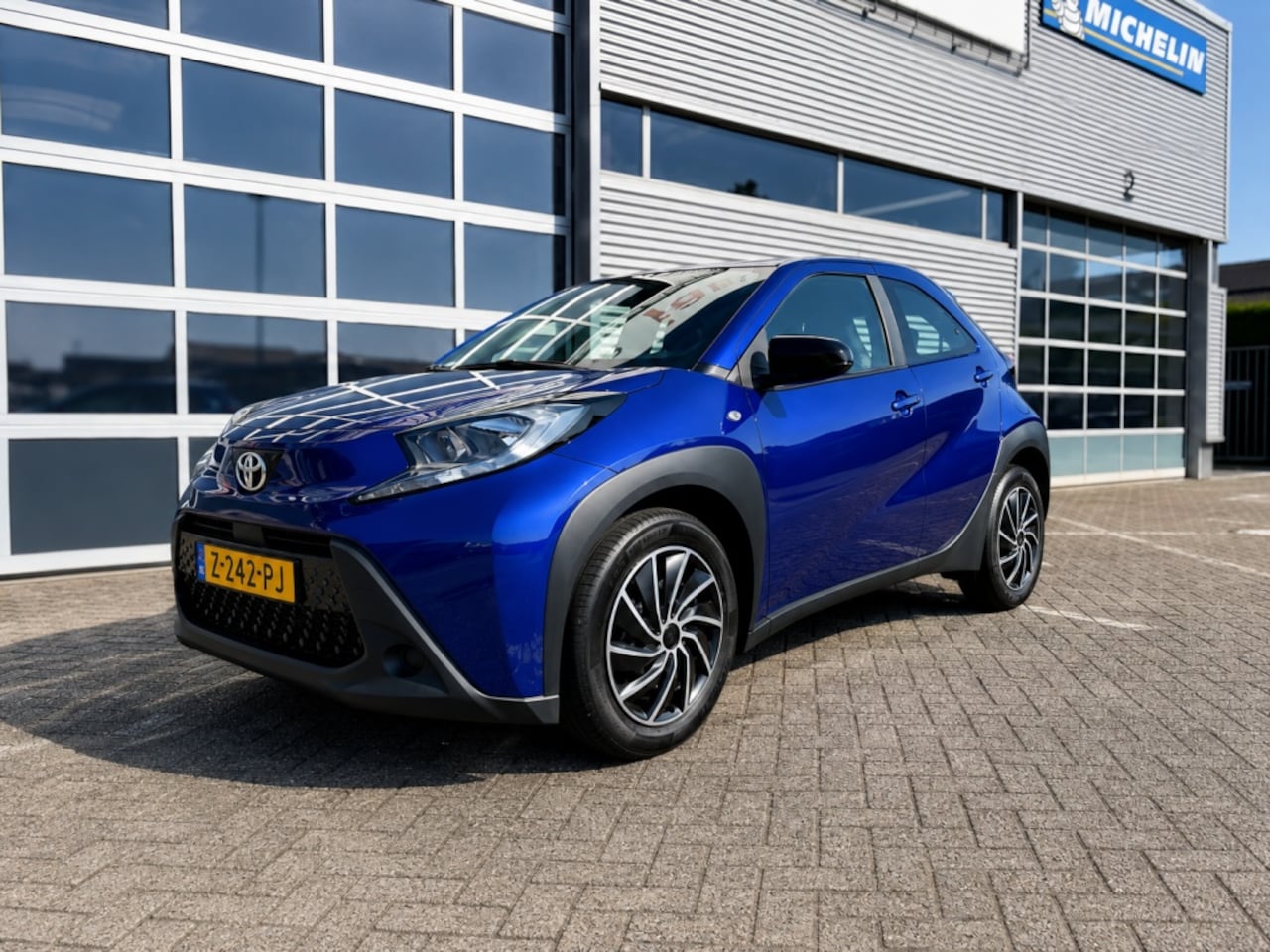 Toyota Aygo X - 1.0 VVT-i AUTOMAAT Carplay / Android Auto - AutoWereld.nl
