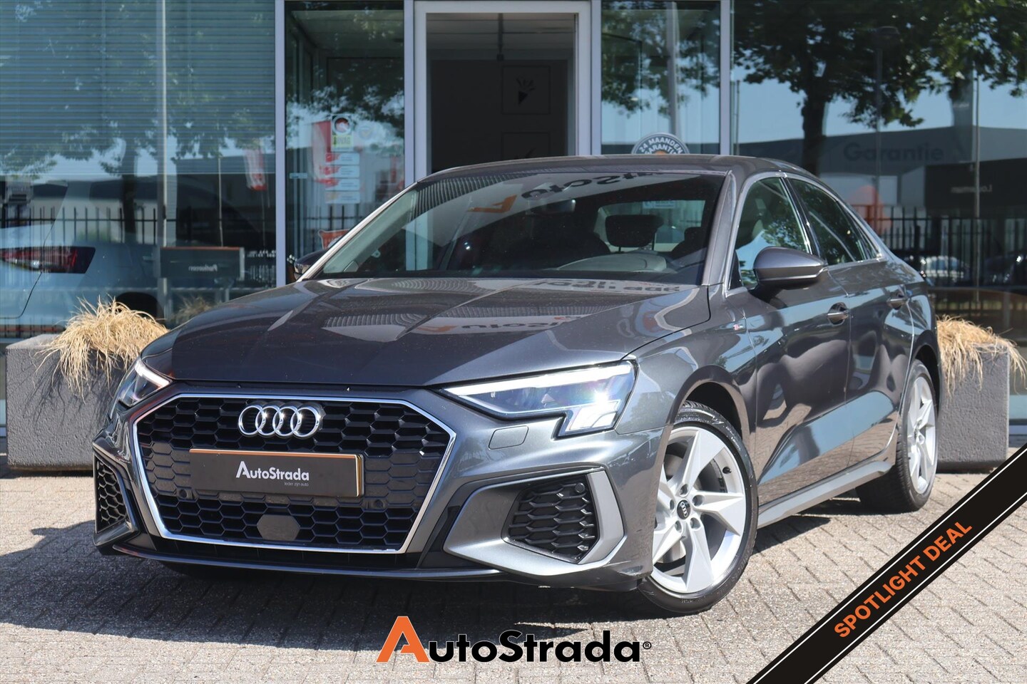 Audi A3 Limousine - 30 S-Line TFSI | Virtual | LED | Climate | Cruise | Navigatie | Carplay | - AutoWereld.nl