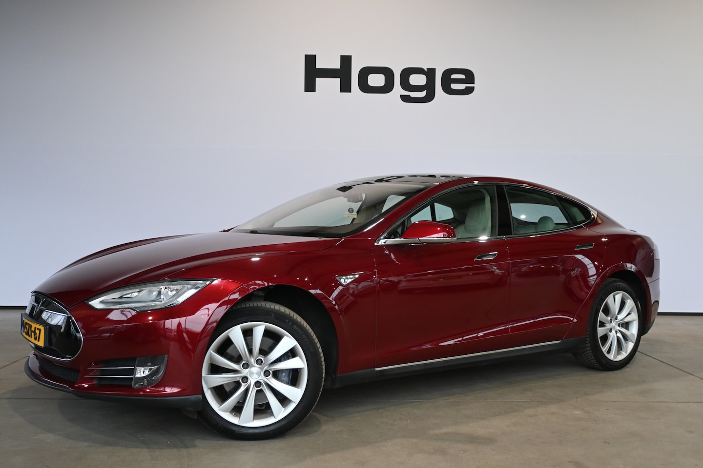 Tesla Model S - 85 Performance Tech Pack ECC Navigatie Licht metaal MARGE 339KM Actieradius! Inruil mogeli - AutoWereld.nl