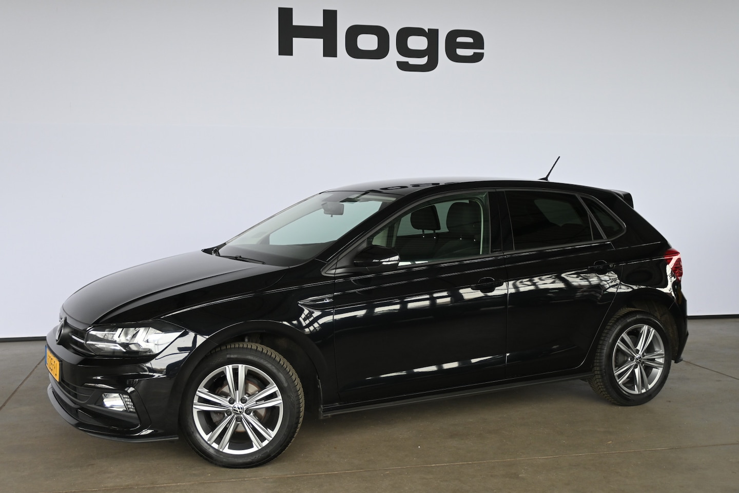 Volkswagen Polo - 1.0 TSI R-Line Edition Airco Carplay Cruise Control Rijklaarprijs! Inruil Mogelijk! - AutoWereld.nl