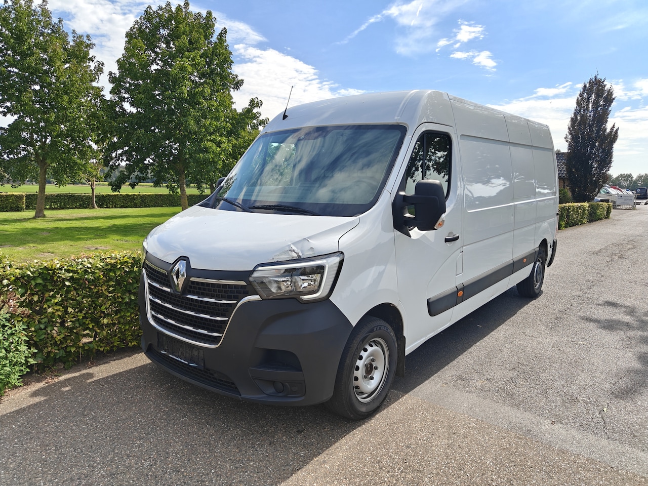 Renault Master - T35 2.3 dCi 150 L3H2 AIRCO BJ 2023 - AutoWereld.nl