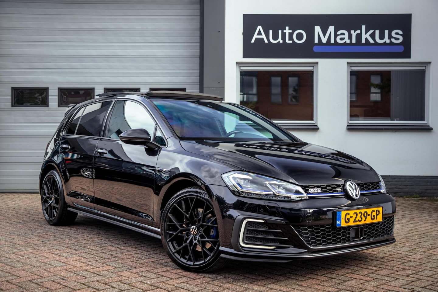 Volkswagen Golf - 1.4 TSI GTE|Pano|7.5|ACC|Trekhaak|Virtual|LED|Lane Assist|Blind Spot - AutoWereld.nl