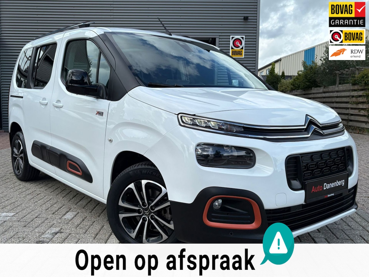 Citroën Berlingo - 1.2 PureTech Shine WEINIG KM! NIEUW! - AutoWereld.nl