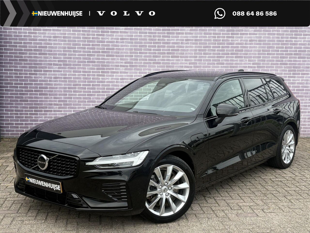 Volvo V60 - 2.0 T8 Plug-in hybrid AWD Plus Dark | SOH:94% | 455PK ! | Long Range | Google | Camera | E - AutoWereld.nl