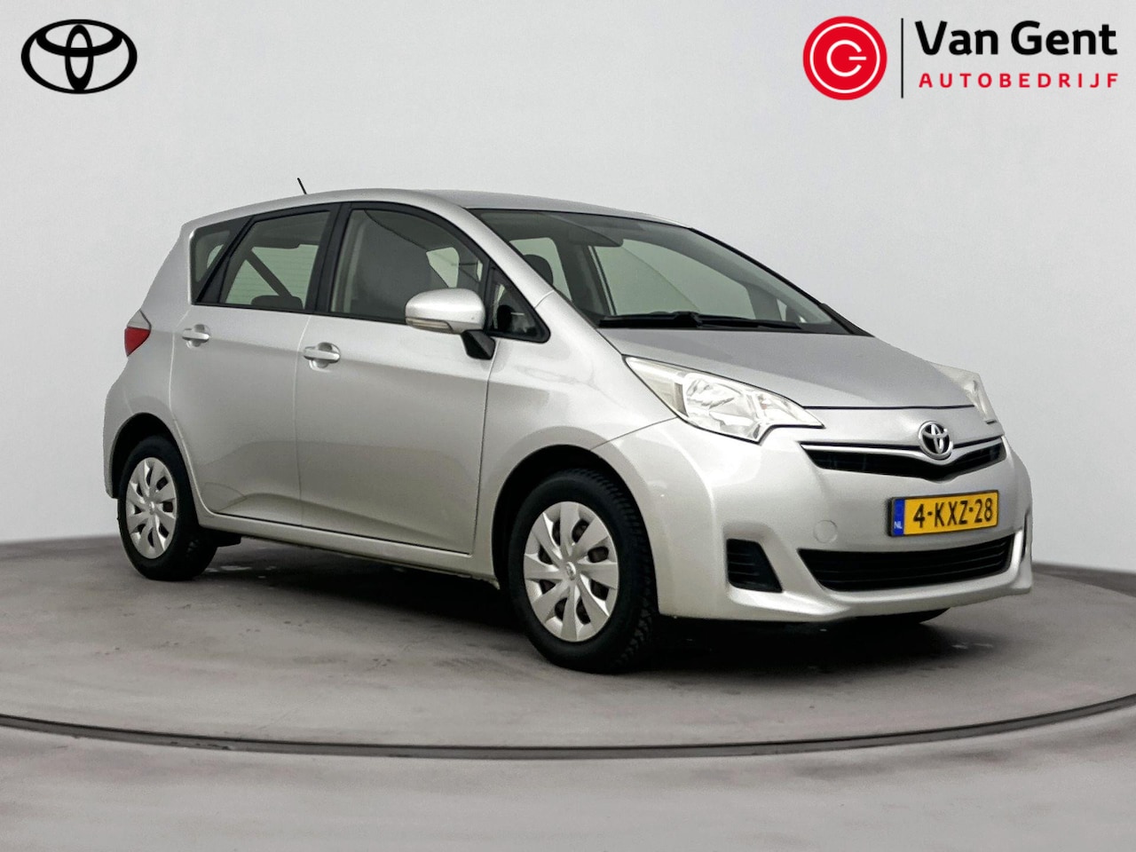 Toyota Verso S - 1.3 VVT-i Comfort GAAT ONLINE NA OPLOSSEN STORING | Elektrische ramen voor | Radio CD spel - AutoWereld.nl