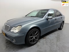 Mercedes-Benz C-klasse - 180 K. Classic # Airco # Trekhaak
