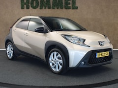 Toyota Aygo X - 1.0 VVT-i S-CVT Pulse - VOORSTOELEN VERWARMD - ADAPTIVE CRUISE CONTROL - APPLE CARPLAY/AND