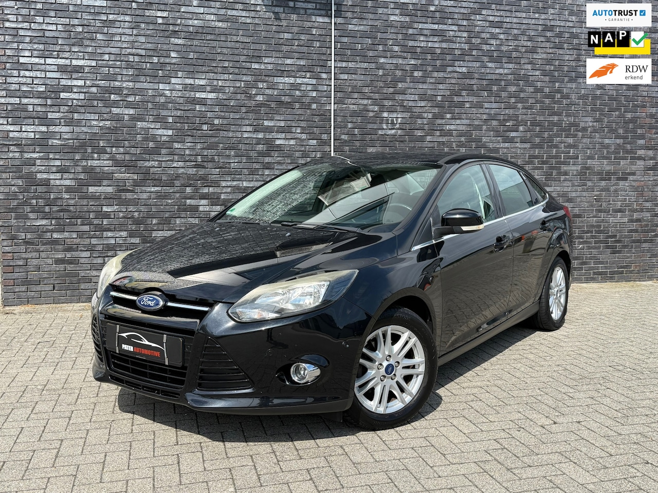 Ford Focus - 1.0 EcoBoost Titanium Cruise|Navi|PDC|Climate|Keyless GO|Elekt ramen|Airco - AutoWereld.nl