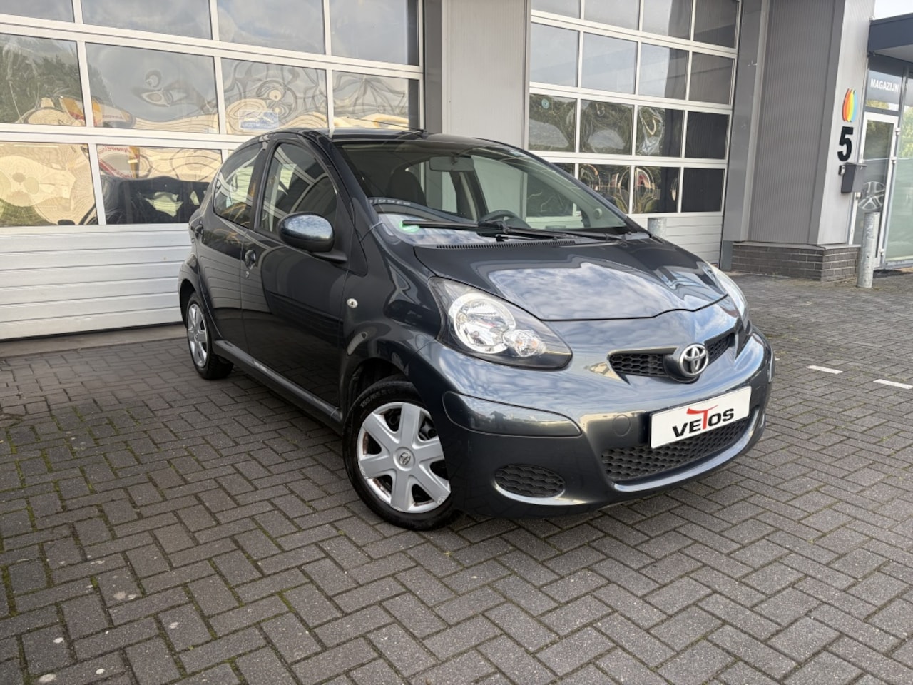 Toyota Aygo - 1.0-12V Cool 1.0-12V Cool - AutoWereld.nl