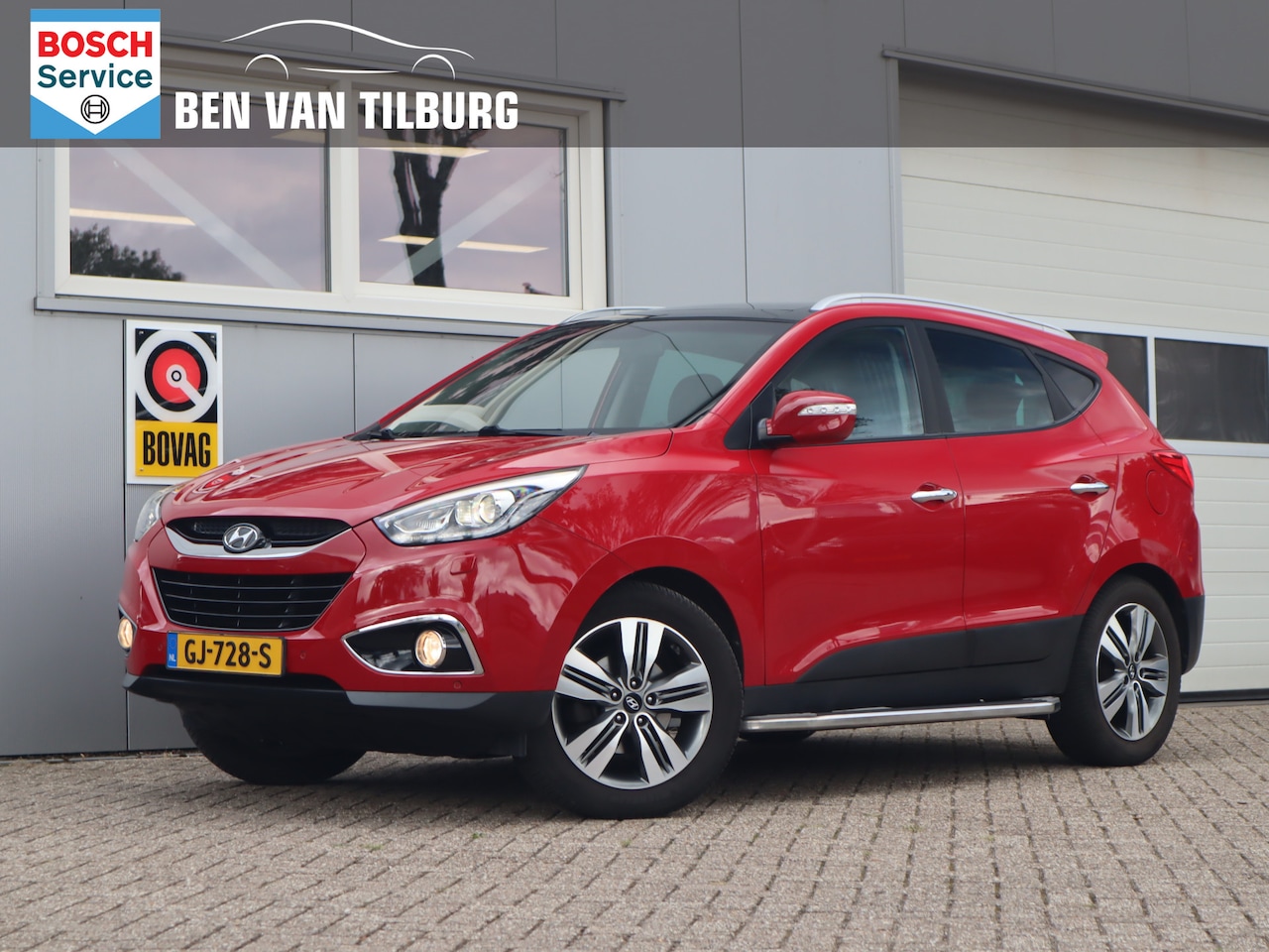 Hyundai ix35 - 2.0i i-Catcher / Leder / Trekhaak / Pano / Stoelverwarming - AutoWereld.nl