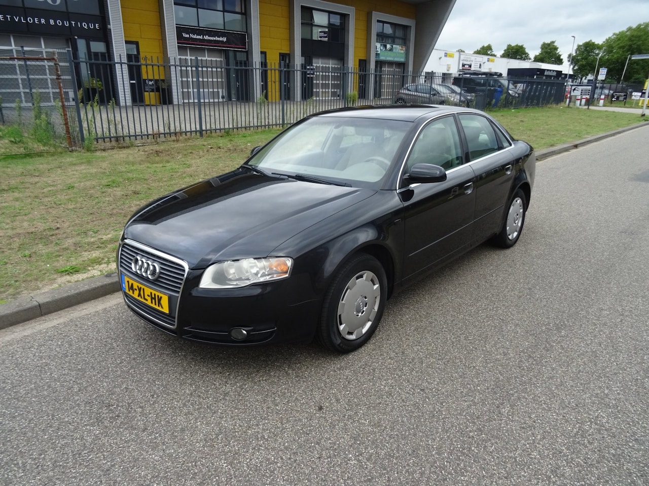 Audi A4 Limousine - 2.0 Advance - AutoWereld.nl