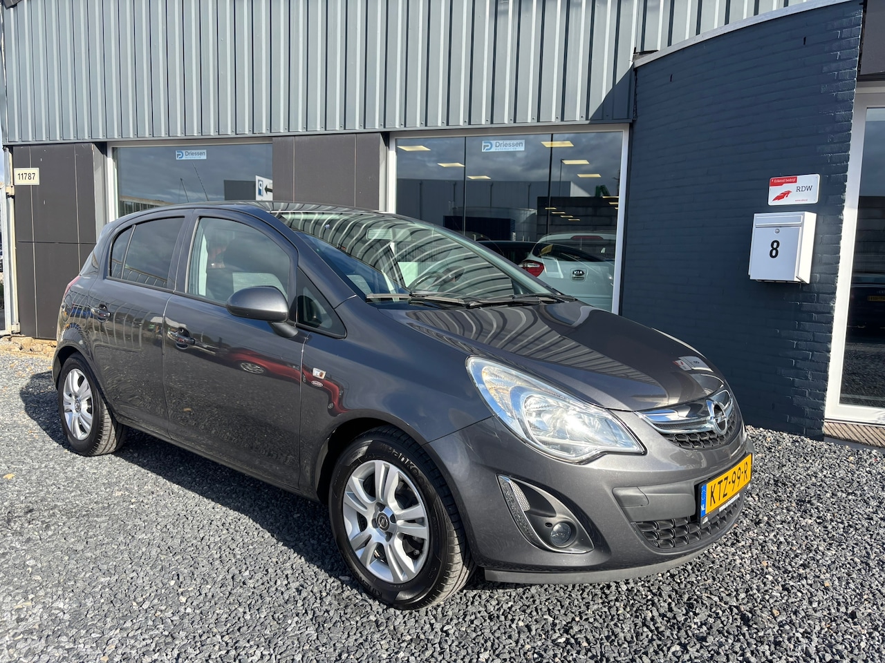 Opel Corsa - 1.4-16V Edition | Airco | Stoel+stuur verw. | 107 dkm | APK 08-2027 - AutoWereld.nl